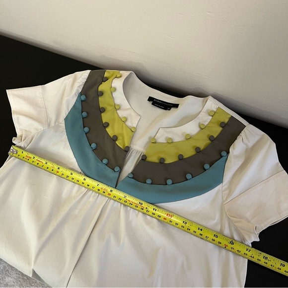 BCBGMAXAZRIA Short Sleeve Covered Button Blouse - Size XS - Picture 9 of 10